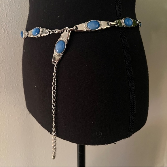 ESCADA Women’s Silver Tone Iridescent Blue Stone Chain Link Belt Made in Spain E main image 13